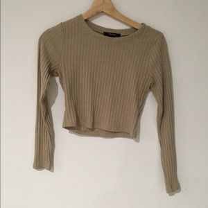 Long sleeve crop top
